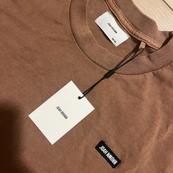 Josh brown tee shirt NWT- color no longer sold - Picture 2 of 2